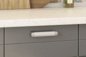 Кухонный гарнитур "Виктория 2.0" белый/белый металлик/графит металлик в Оби - ob.katalogmebeli.com | фото 4
